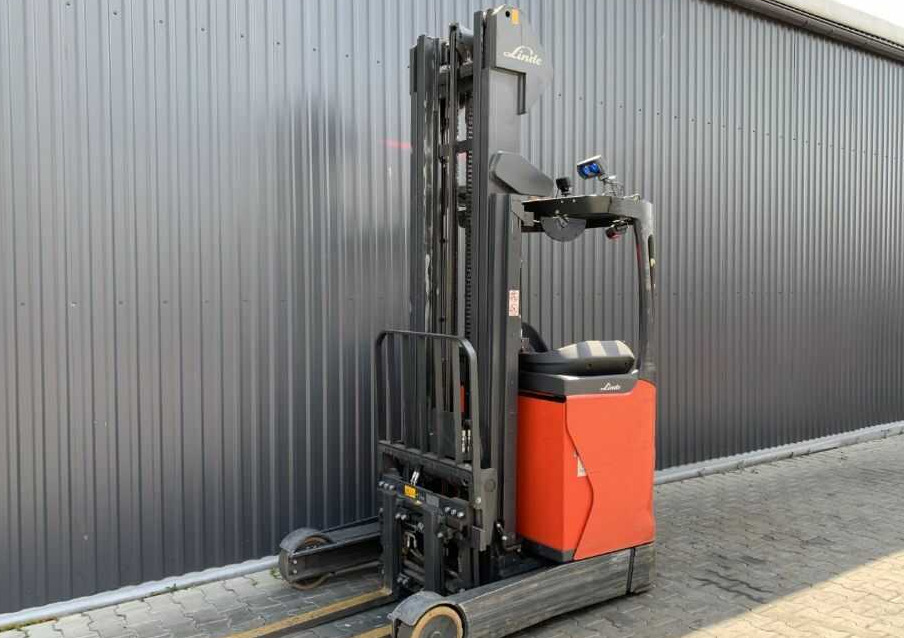 Linde R14-01 - Chariot à mât rétractable: photos 1 Linde R14-01 - Chariot à mât rétractable: photos 1