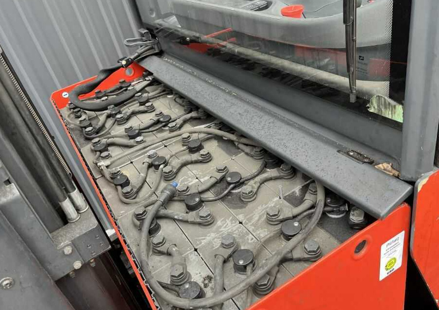 Chariot à mât rétractable Linde R14: photos 7