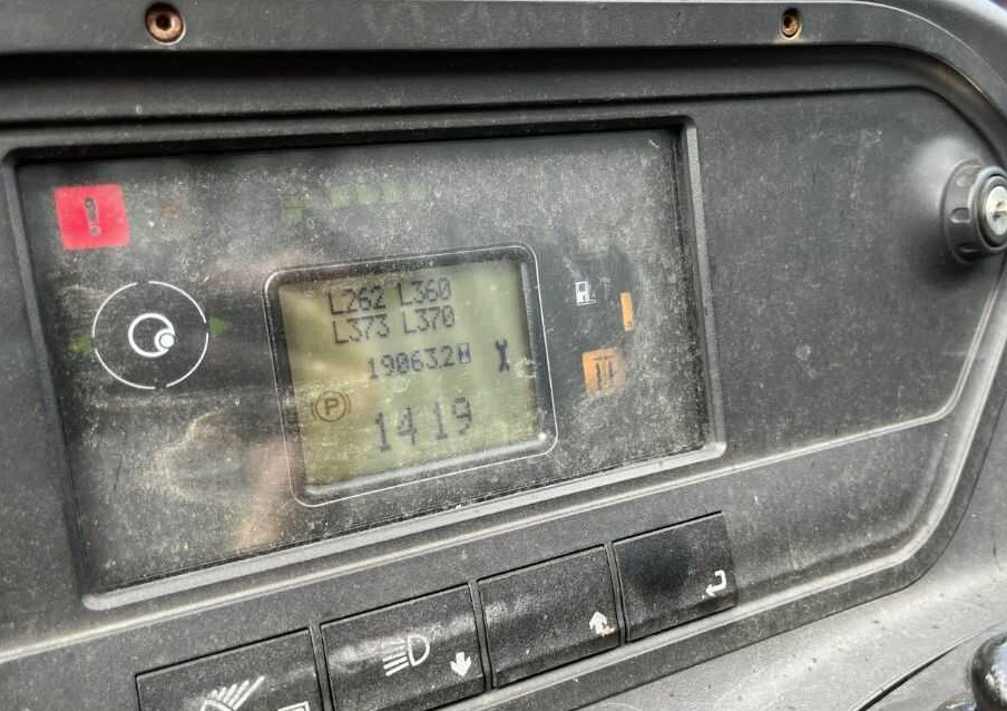 Linde R14 - Chariot à mât rétractable: photos 5 Linde R14 - Chariot à mât rétractable: photos 5