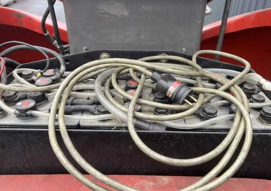 Manitou 105VJR - Nacelle à mât vertical: photos 5 Manitou 105VJR - Nacelle à mât vertical: photos 5