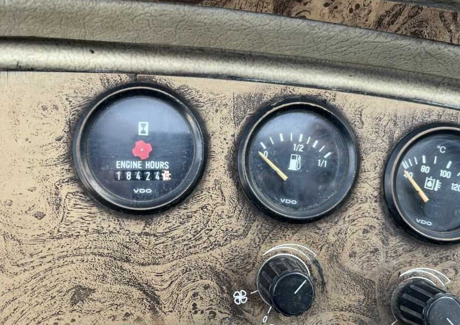 Svetruck 25120-42 - Chariot élévateur diesel: photos 5 Svetruck 25120-42 - Chariot élévateur diesel: photos 5