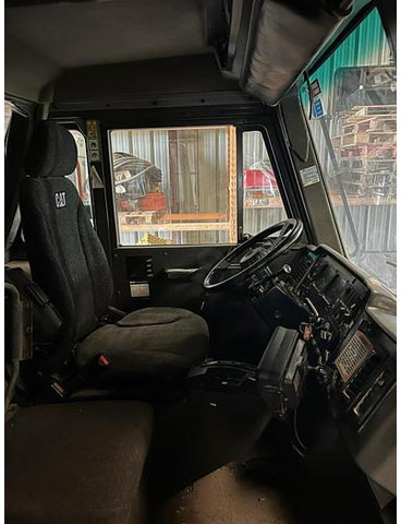 Tombereau Caterpillar 771D: photos 11 Tombereau Caterpillar 771D: photos 11