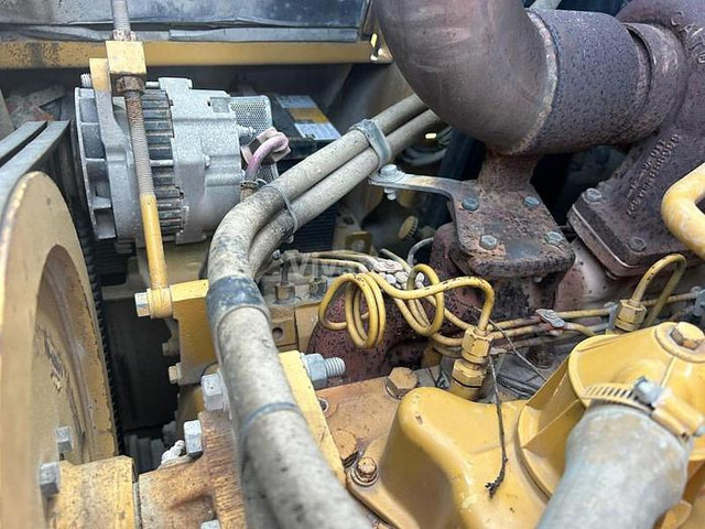 Chargeuse Caterpillar 973C -: photos 18