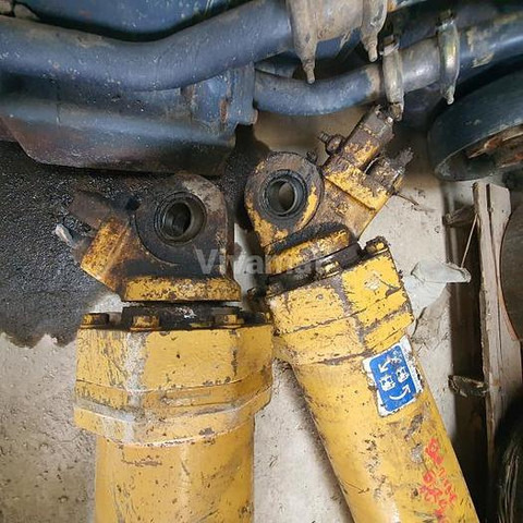 Caterpillar HG/08 VERRIN BENNE 769C 769D 771C 771D - - Vérin hydraulique pour Engins de chantier: photos 2 Caterpillar HG/08 VERRIN BENNE 769C 769D 771C 771D - - Vérin hydraulique pour Engins de chantier: photos 2