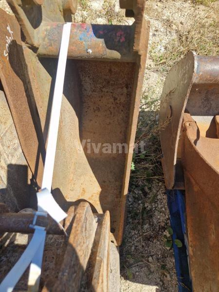 GEITH QC45M - Godet pour pelle: photos 1 GEITH QC45M - Godet pour pelle: photos 1