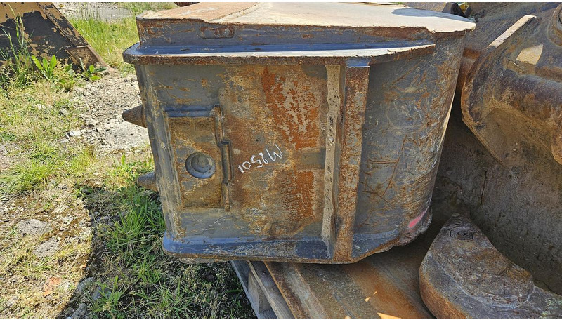 Mecalac 12MXT - Godet: photos 3 Mecalac 12MXT - Godet: photos 3