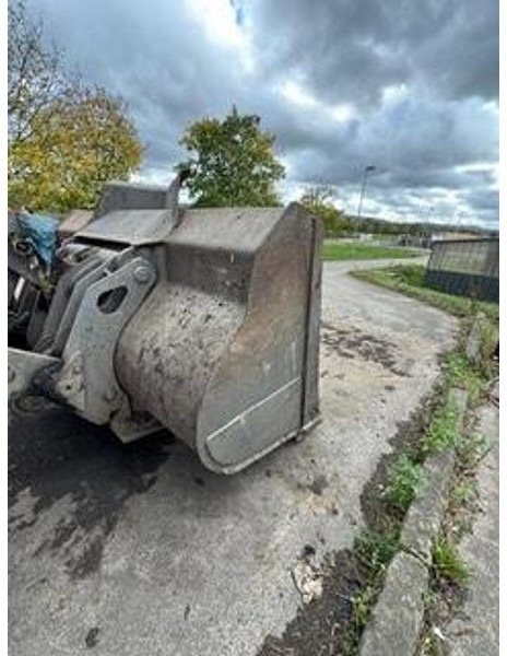 Volvo L150H - Chargeuse sur pneus: photos 5 Volvo L150H - Chargeuse sur pneus: photos 5