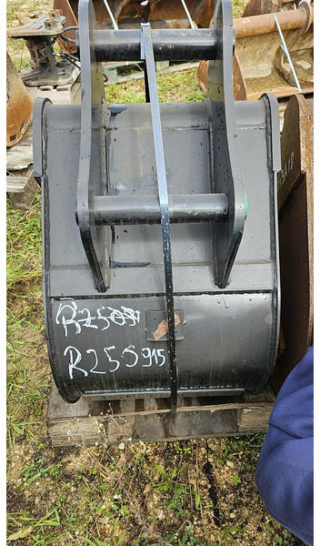 WHITE Axe 45mm - Godet: photos 3 WHITE Axe 45mm - Godet: photos 3