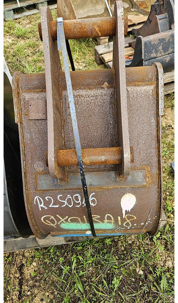 WHITE Axe 45mm - Godet: photos 3 WHITE Axe 45mm - Godet: photos 3