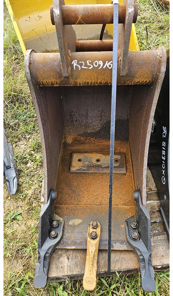 WHITE Axe 45mm - Godet: photos 1 WHITE Axe 45mm - Godet: photos 1