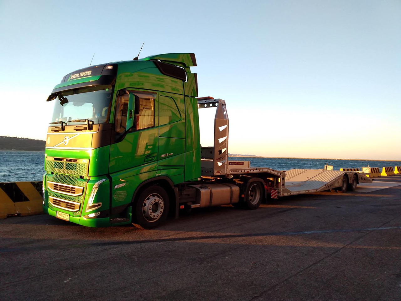 VEGA TRAILER ARLA TRUCK CARRIER - Semi-remorque porte-voitures: photos 4 VEGA TRAILER ARLA TRUCK CARRIER - Semi-remorque porte-voitures: photos 4