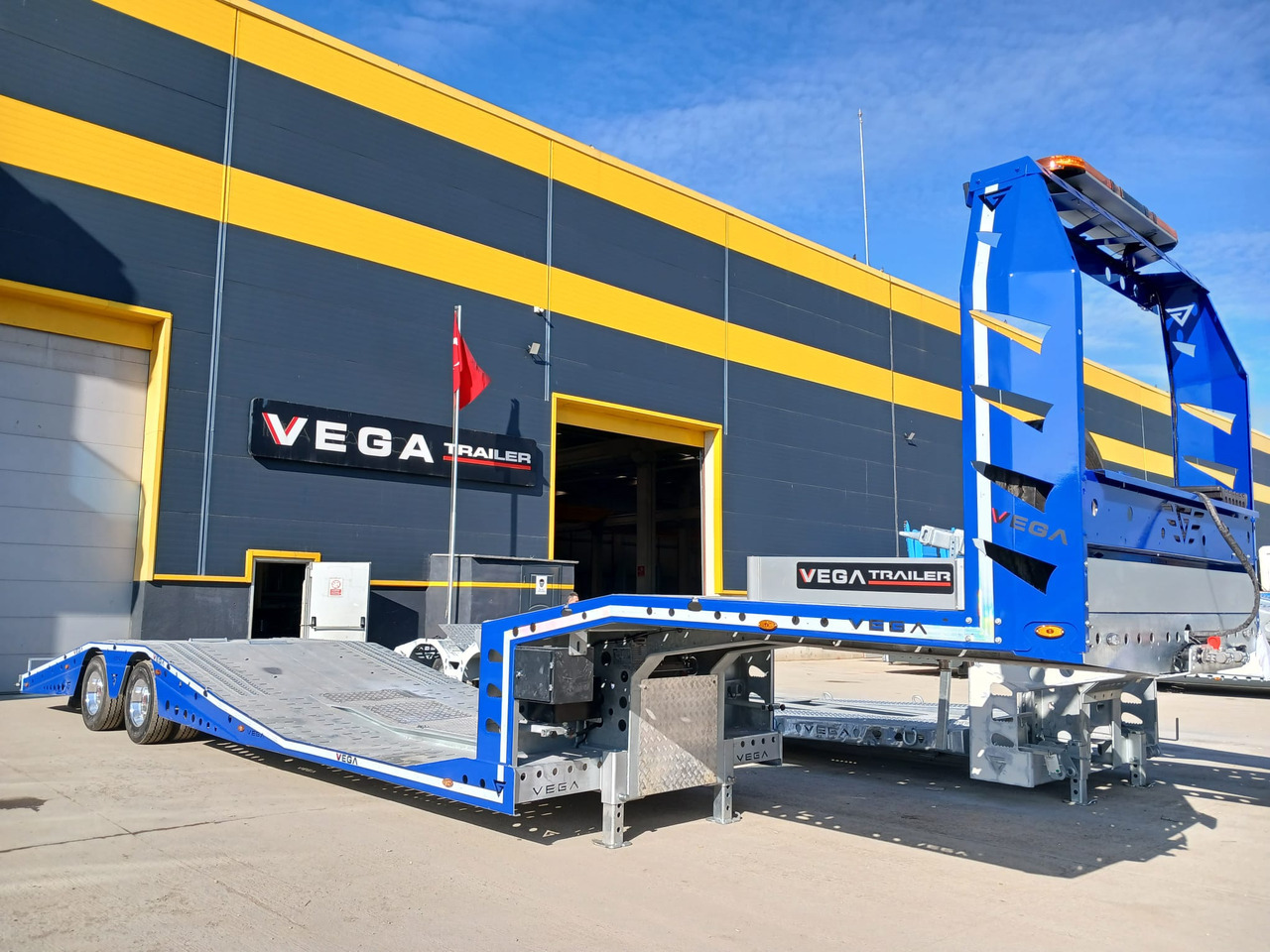 VEGA TRAILER ARLA TRUCK CARRIER - Semi-remorque porte-voitures: photos 1 VEGA TRAILER ARLA TRUCK CARRIER - Semi-remorque porte-voitures: photos 1