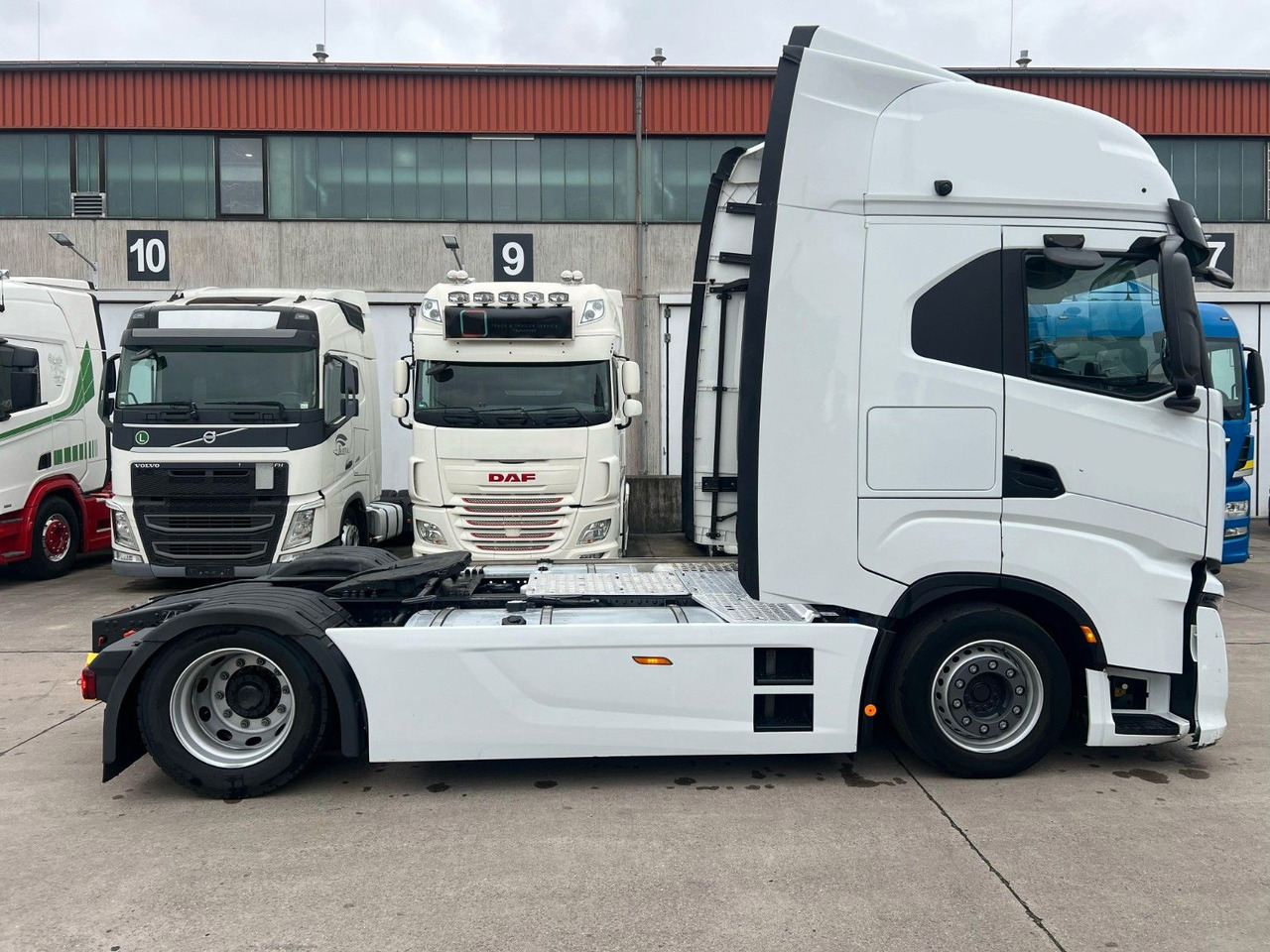 Iveco S-WAY 490 * RETARDER *ACC*NAVI*KAMERA*KLIMA* - Tracteur routier: photos 4 Iveco S-WAY 490 * RETARDER *ACC*NAVI*KAMERA*KLIMA* - Tracteur routier: photos 4