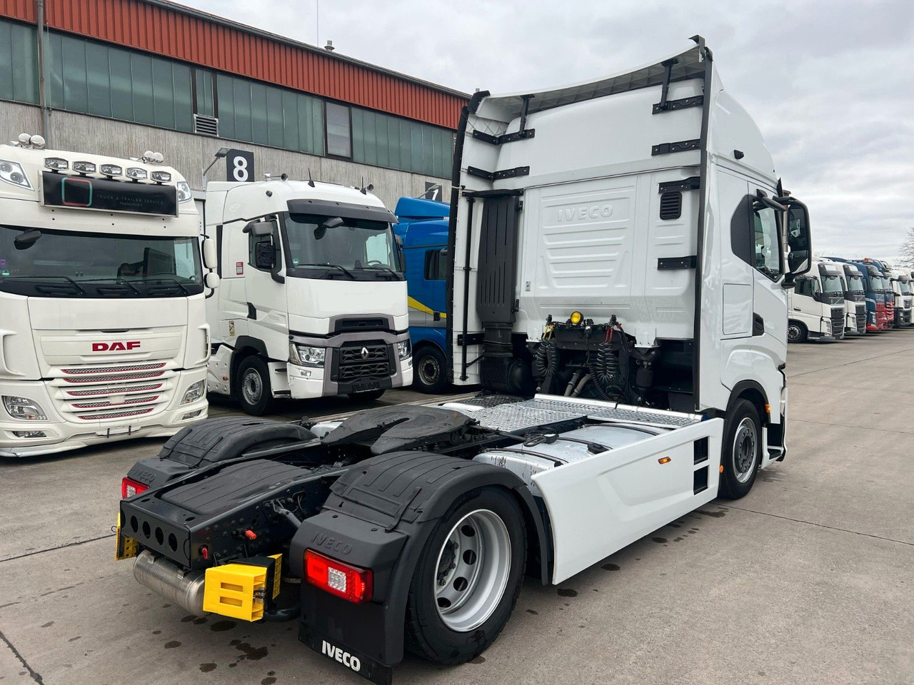 Iveco S-WAY 490 * RETARDER *ACC*NAVI*KAMERA*KLIMA* - Tracteur routier: photos 5 Iveco S-WAY 490 * RETARDER *ACC*NAVI*KAMERA*KLIMA* - Tracteur routier: photos 5