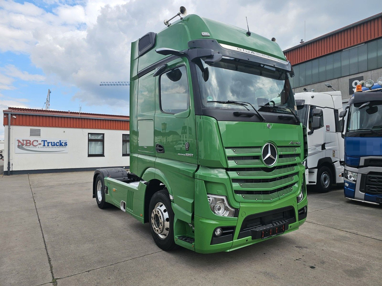 Mercedes-Benz ACTROS 1851 * RETARDER * DRIVE ASS * TOP * - Tracteur routier: photos 3 Mercedes-Benz ACTROS 1851 * RETARDER * DRIVE ASS * TOP * - Tracteur routier: photos 3
