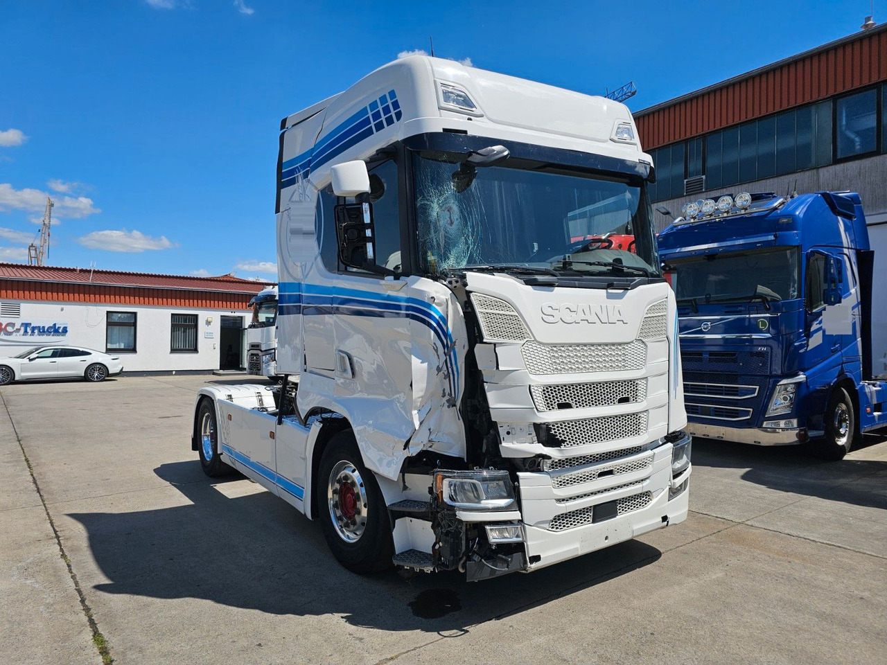Scania S500 * UNFALL * RETARDER * STANDKLIMA * ACC * - Tracteur routier: photos 3 Scania S500 * UNFALL * RETARDER * STANDKLIMA * ACC * - Tracteur routier: photos 3