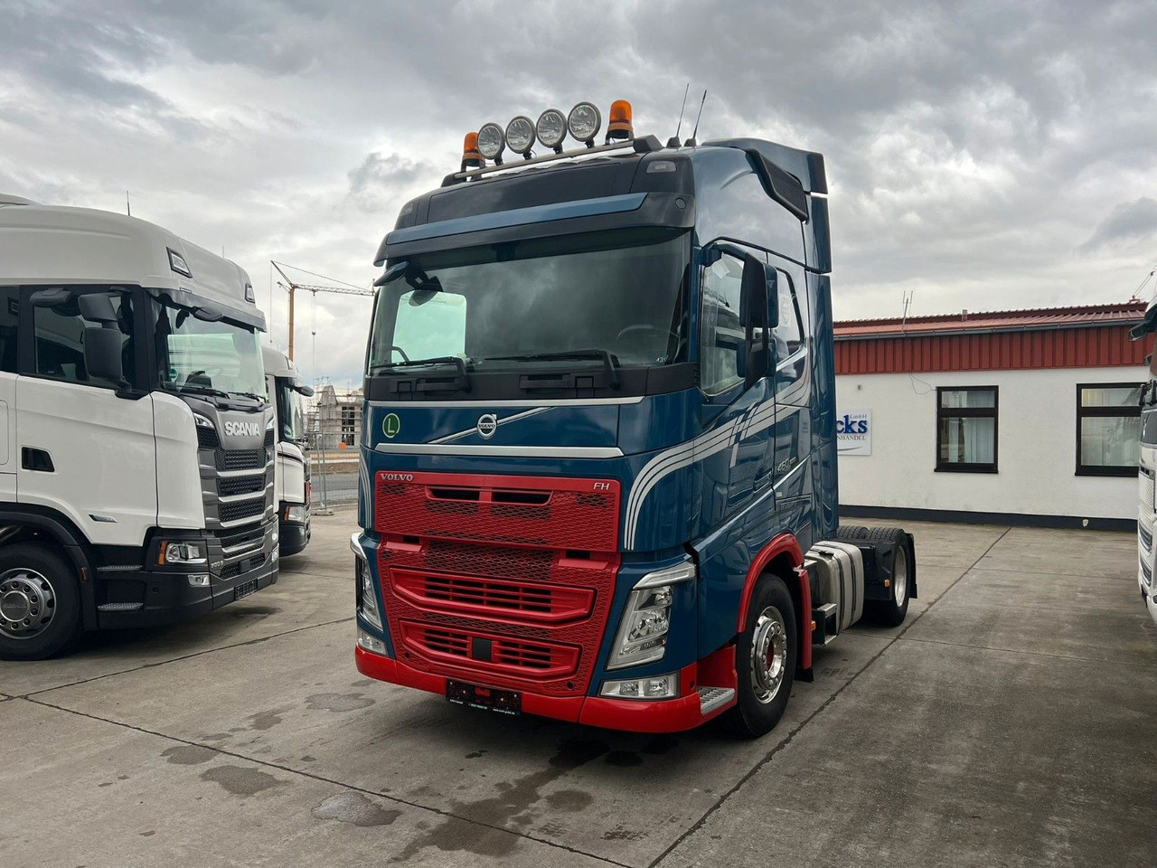 Volvo FH 460 * ACC * ALCOA *LEDER* RETAR * 1 HAND * - Tracteur routier: photos 3 Volvo FH 460 * ACC * ALCOA *LEDER* RETAR * 1 HAND * - Tracteur routier: photos 3