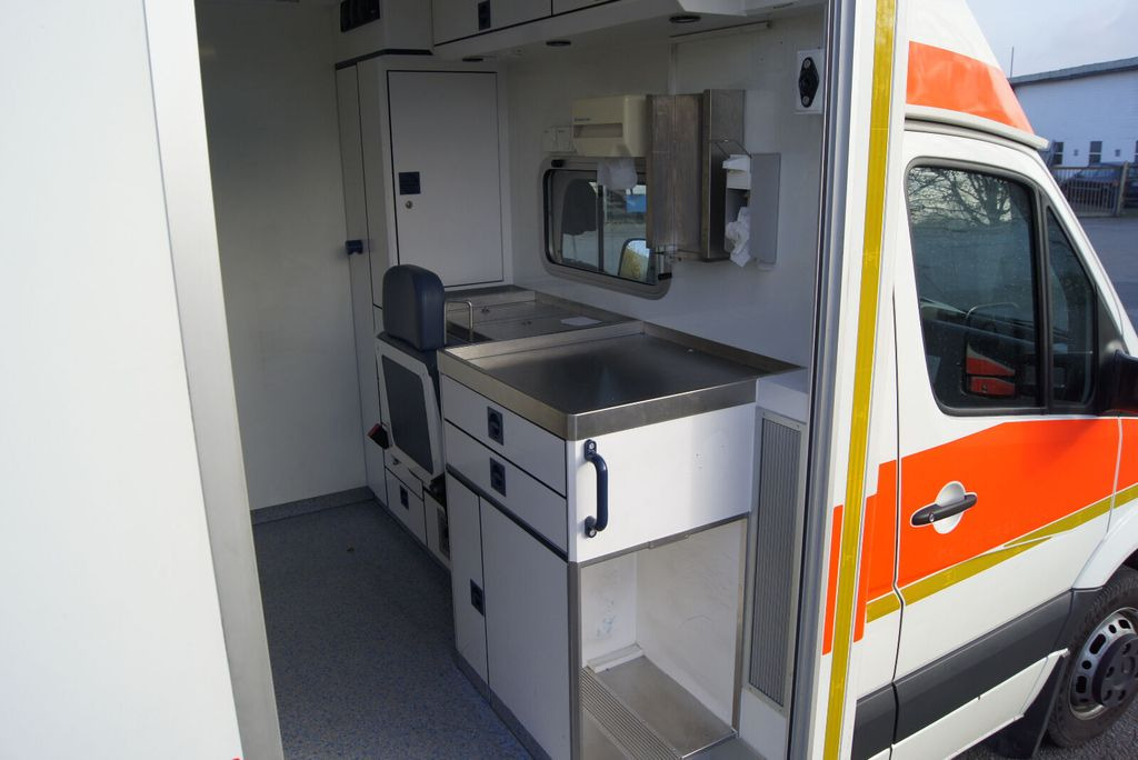 Ambulance Mercedes-Benz Sprinter 516 WAS Mercedes-Benz Sprinter 516 WAS: photos 7 Ambulance Mercedes-Benz Sprinter 516 WAS Mercedes-Benz Sprinter 516 WAS: photos 7