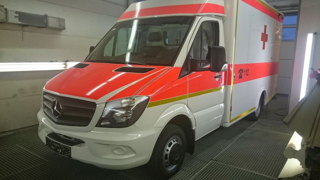 Mercedes-Benz Sprinter 516 // inkl. 1 Jahr Garantie Mercedes-Benz Sprinter 516 // inkl. 1 Jahr Garantie - Ambulance: photos 1 Mercedes-Benz Sprinter 516 // inkl. 1 Jahr Garantie Mercedes-Benz Sprinter 516 // inkl. 1 Jahr Garantie - Ambulance: photos 1