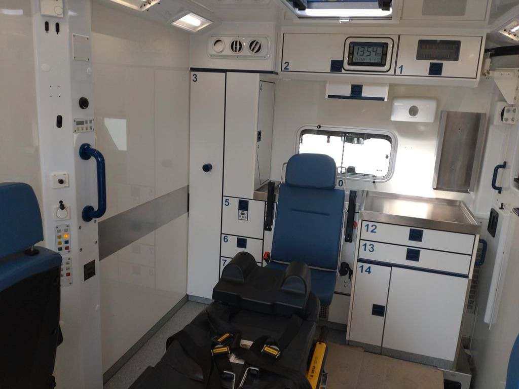 Mercedes-Benz Sprinter 519 / ATM 0km 4x on Stock - Ambulance: photos 4 Mercedes-Benz Sprinter 519 / ATM 0km 4x on Stock - Ambulance: photos 4