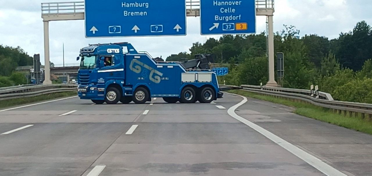 Remorqueuse Scania EMPEL Berger: photos 6