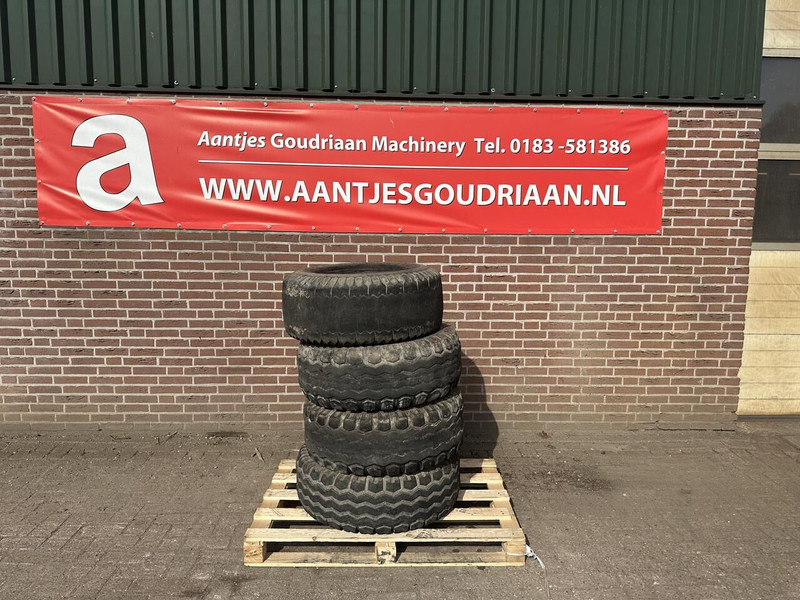 4 Banden 11.5/80.15.3 - Gebruikt - Pneu pour Camion: photos 1 4 Banden 11.5/80.15.3 - Gebruikt - Pneu pour Camion: photos 1