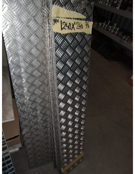 Onbekend - Pare-chocs: photos 2 Onbekend - Pare-chocs: photos 2