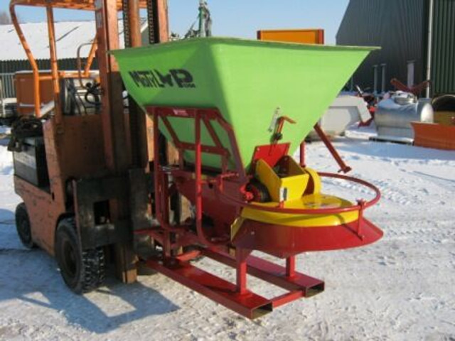 Onbekend Zoutstrooier - Distributeur d'engrais: photos 1 Onbekend Zoutstrooier - Distributeur d'engrais: photos 1