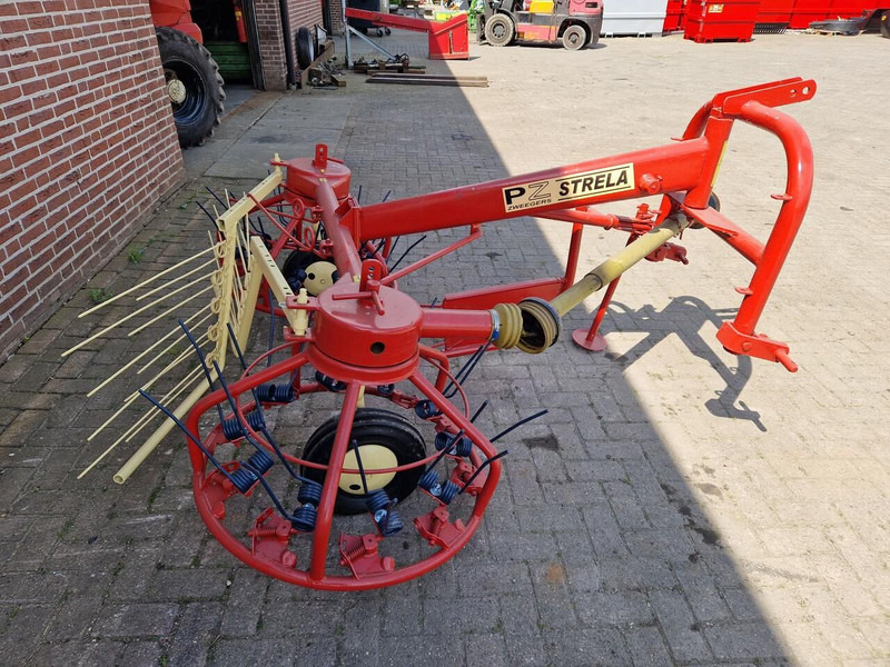 PZ strela - Faneuse: photos 4 PZ strela - Faneuse: photos 4