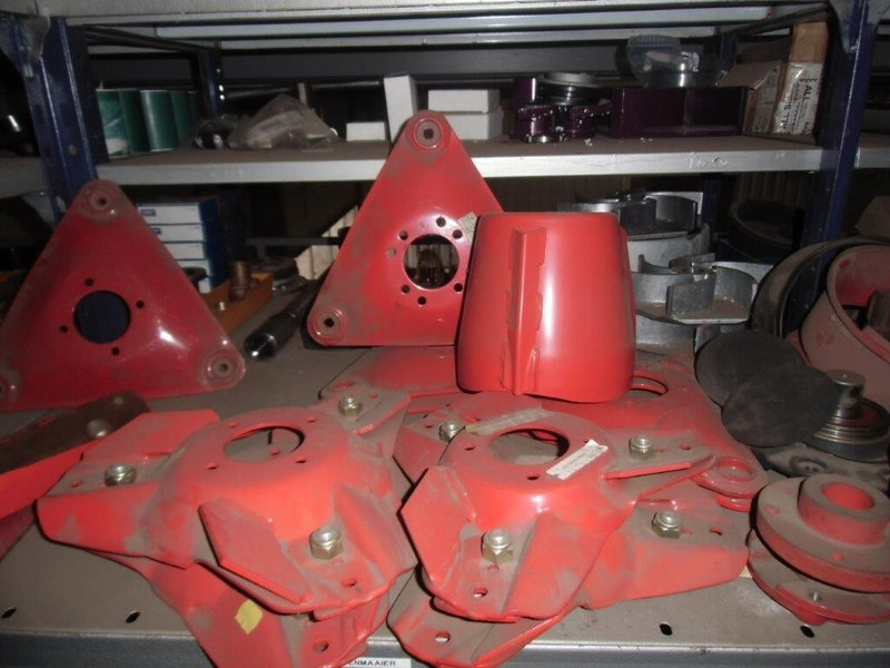 Schijvenmaaier Onderdelen - Pièces de rechange pour Machine agricole: photos 1 Schijvenmaaier Onderdelen - Pièces de rechange pour Machine agricole: photos 1