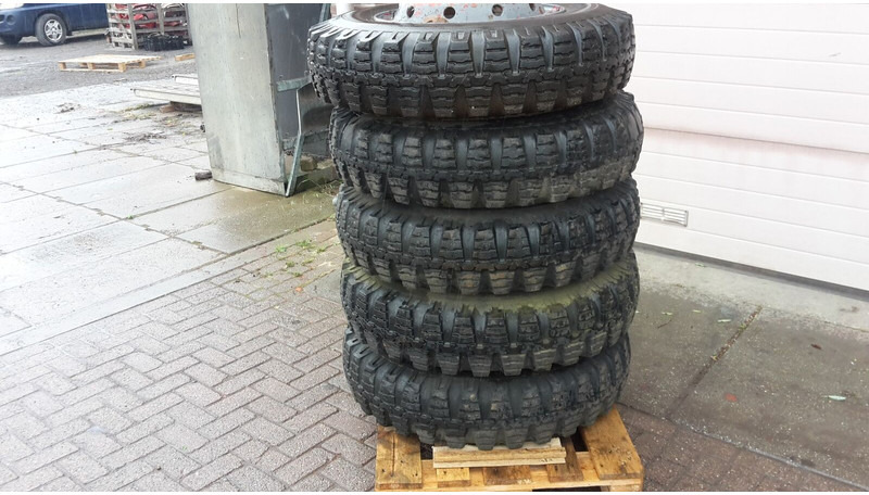 Vredenstein banden - Pneus et jantes: photos 1 Vredenstein banden - Pneus et jantes: photos 1