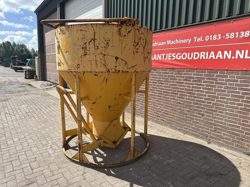 Betonstortkubel staand rond onderlosser - Gebruikt - Godet pour Engins de chantier: photos 2 Betonstortkubel staand rond onderlosser - Gebruikt - Godet pour Engins de chantier: photos 2