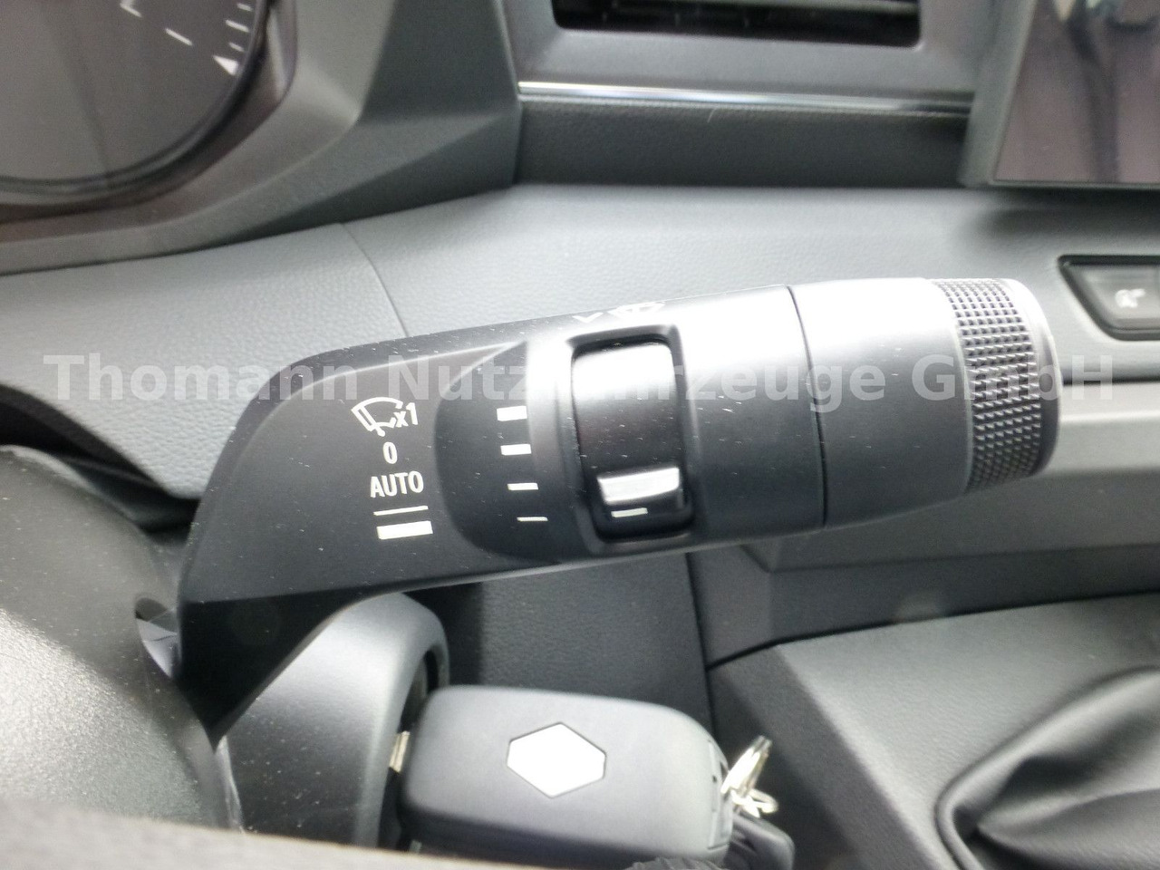 Utilitaire rideaux coulissants (PLSC) Renault NEW Master Pritsche Plane Premium 2025: photos 21 Utilitaire rideaux coulissants (PLSC) Renault NEW Master Pritsche Plane Premium 2025: photos 21