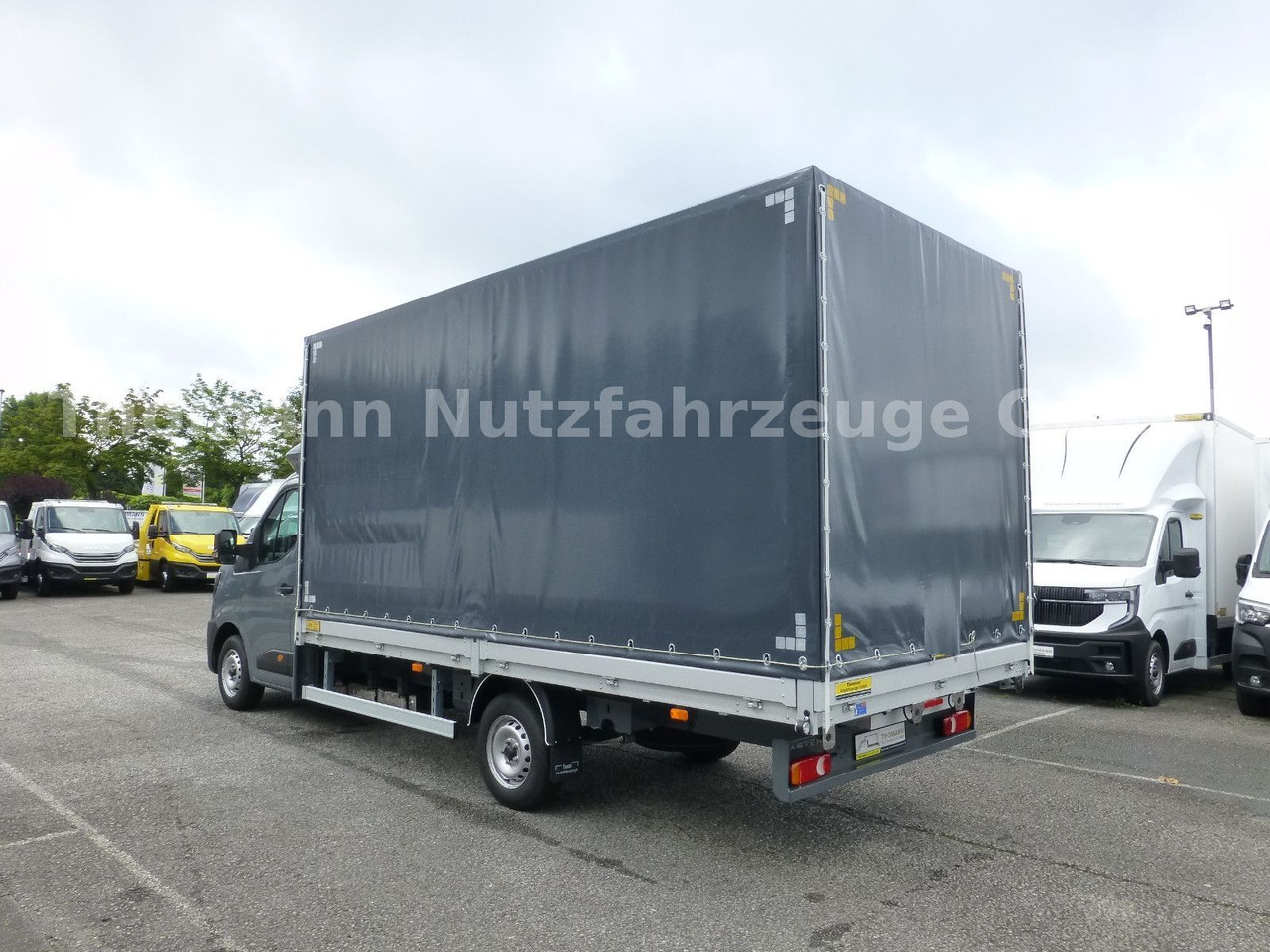 Renault NEW Master Pritsche Plane Premium 2025 - Utilitaire rideaux coulissants (PLSC): photos 5 Renault NEW Master Pritsche Plane Premium 2025 - Utilitaire rideaux coulissants (PLSC): photos 5