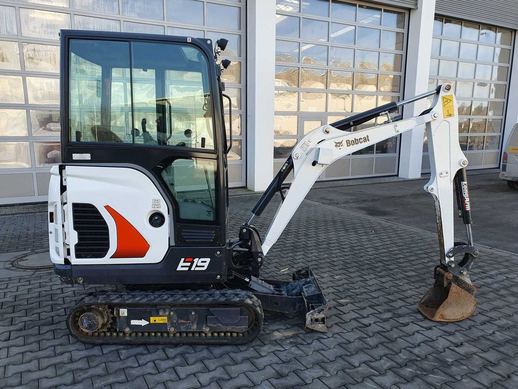 Bobcat E19 / MS01 / nur 423h! / 2023 / Tieflöffel 300mm Bobcat E19 / MS01 / nur 423h! / 2023 / Tieflöffel 300mm - Mini pelle: photos 2 Bobcat E19 / MS01 / nur 423h! / 2023 / Tieflöffel 300mm Bobcat E19 / MS01 / nur 423h! / 2023 / Tieflöffel 300mm - Mini pelle: photos 2