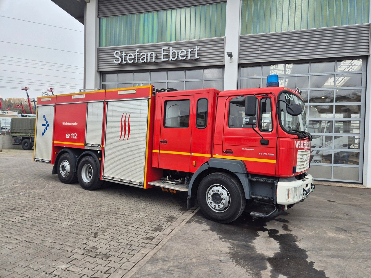 MAN FE 26.360 FNLC/L Feuerwehr Löschfahrzeug - Camion: photos 4 MAN FE 26.360 FNLC/L Feuerwehr Löschfahrzeug - Camion: photos 4