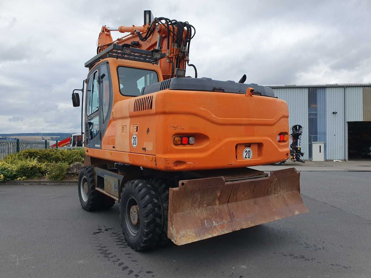 Doosan DX190W / 2008 / 12.349h / 1x Tieflöffel - Pelle sur pneus: photos 5 Doosan DX190W / 2008 / 12.349h / 1x Tieflöffel - Pelle sur pneus: photos 5