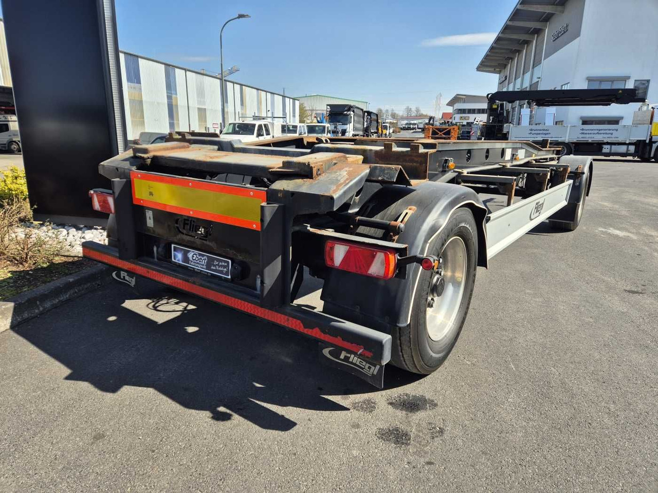 Fliegl ZPS180 Abroll-Container Tropper Pellet-Silo 22m³ Fliegl ZPS180 Abroll-Container Tropper Pellet-Silo 22m³ - Remorque ampliroll/ Multibenne: photos 2 Fliegl ZPS180 Abroll-Container Tropper Pellet-Silo 22m³ Fliegl ZPS180 Abroll-Container Tropper Pellet-Silo 22m³ - Remorque ampliroll/ Multibenne: photos 2