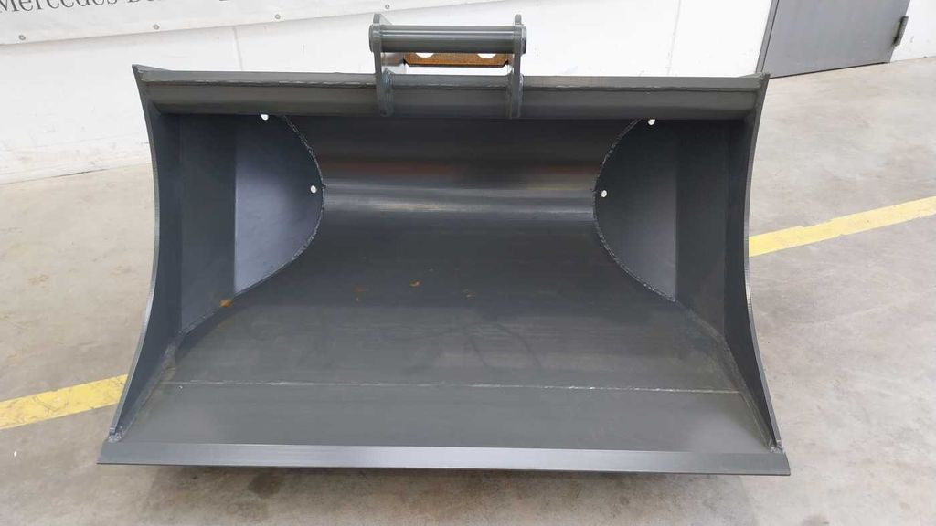 Holp ProfilLöffel / PL.120.150 / MS08 / 1.500 mm - Godet pour pelle: photos 3 Holp ProfilLöffel / PL.120.150 / MS08 / 1.500 mm - Godet pour pelle: photos 3