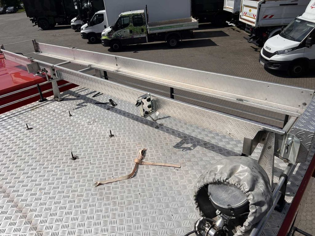 Iveco 75-16 AW 4x4 LF8 Feuerwehr Standheizung 9 Sitze Iveco 75-16 AW 4x4 LF8 Feuerwehr Standheizung 9 Sitze en crédit-bail Iveco 75-16 AW 4x4 LF8 Feuerwehr Standheizung 9 Sitze Iveco 75-16 AW 4x4 LF8 Feuerwehr Standheizung 9 Sitze: photos 13