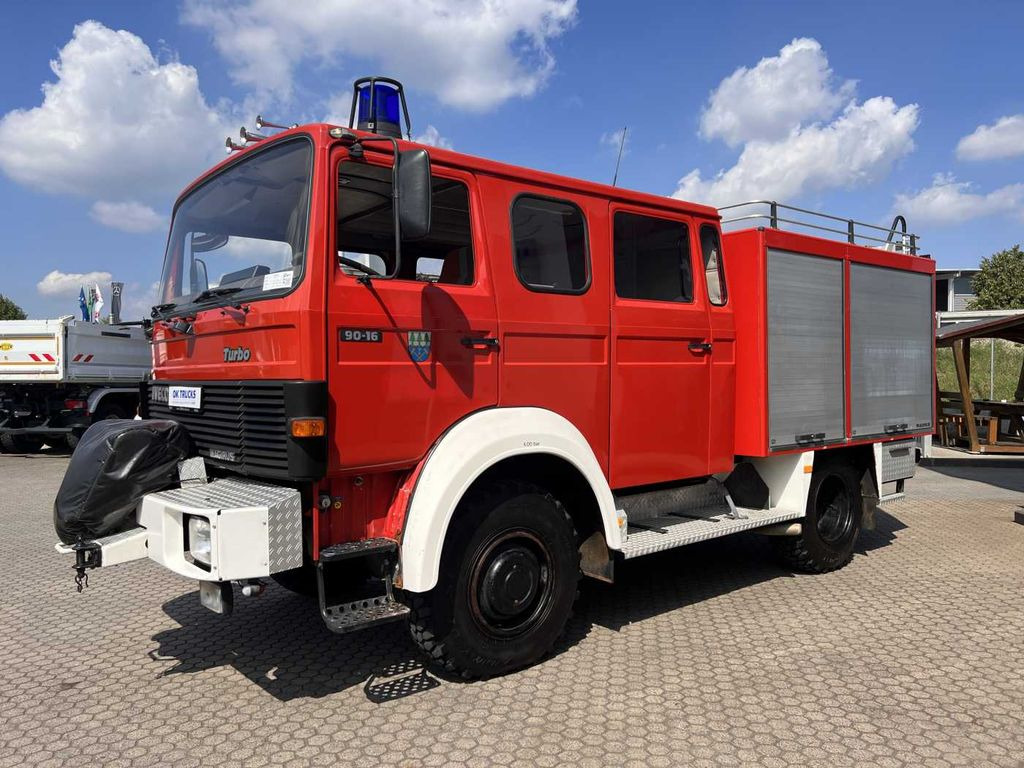 Iveco 75-16 AW 4x4 LF8 Feuerwehr Standheizung 9 Sitze Iveco 75-16 AW 4x4 LF8 Feuerwehr Standheizung 9 Sitze - Camion de pompier: photos 4 Iveco 75-16 AW 4x4 LF8 Feuerwehr Standheizung 9 Sitze Iveco 75-16 AW 4x4 LF8 Feuerwehr Standheizung 9 Sitze - Camion de pompier: photos 4