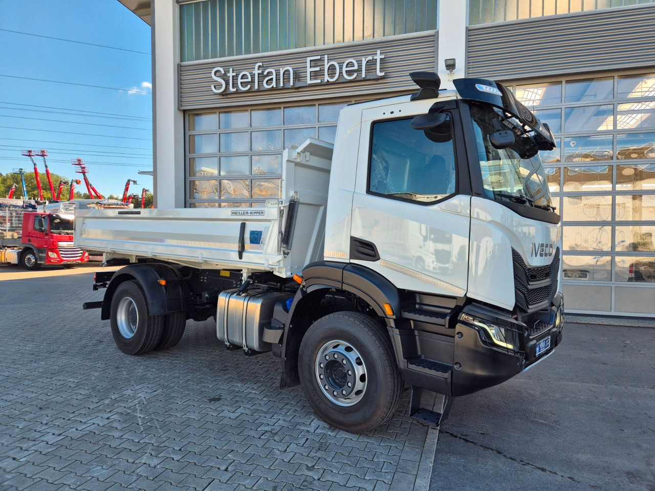 Iveco AD200X46 HR OFF Meiller 3-S.-Kipper *MirrorCam* - Camion benne: photos 5 Iveco AD200X46 HR OFF Meiller 3-S.-Kipper *MirrorCam* - Camion benne: photos 5