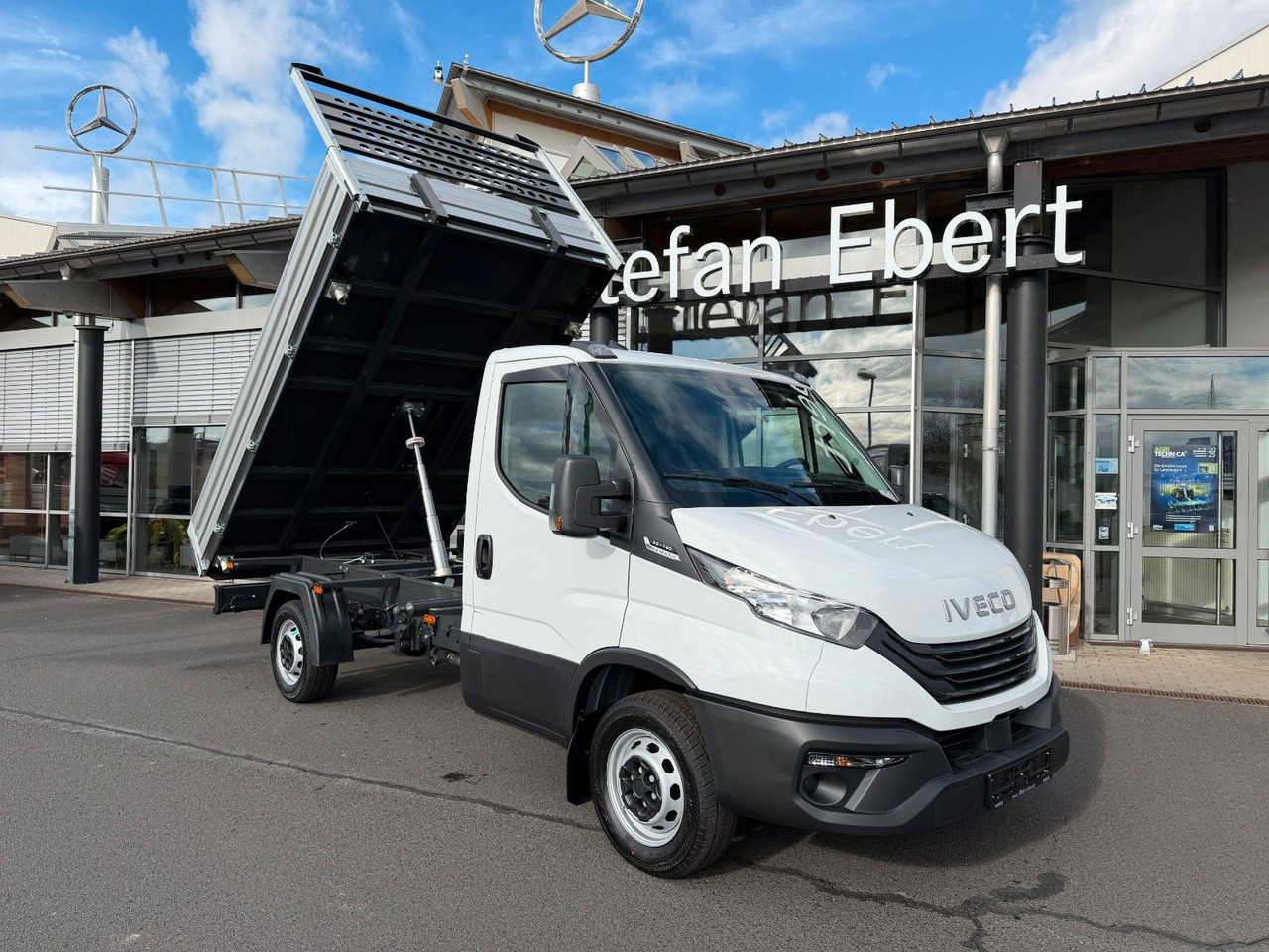 Iveco Daily 35S14 A8 *R3.450mm*Automatik*Klima* 4x - Utilitaire benne: photos 2 Iveco Daily 35S14 A8 *R3.450mm*Automatik*Klima* 4x - Utilitaire benne: photos 2