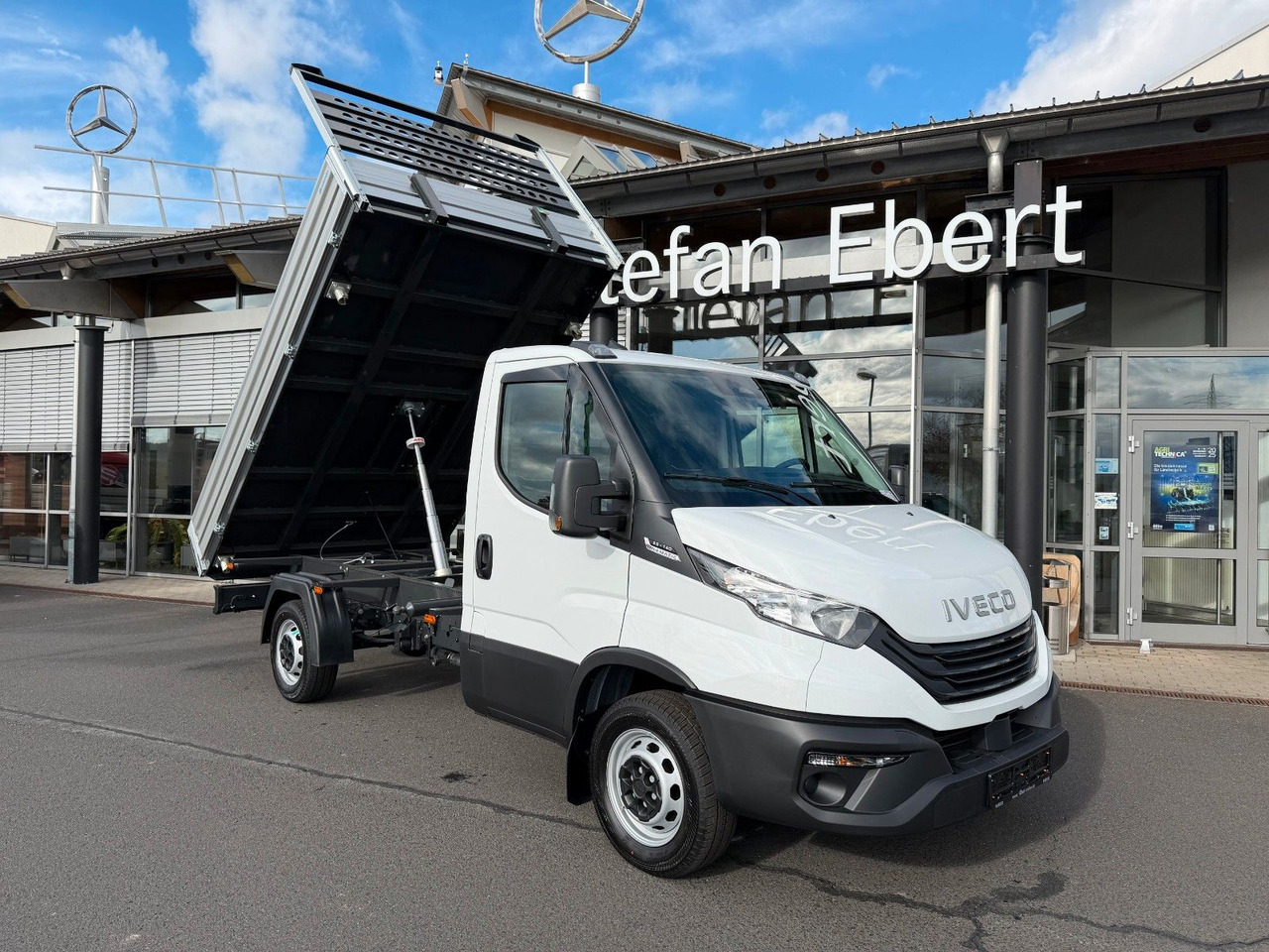 Iveco Daily 35S14 A8 *R3.450mm*Automatik*Klima* 4x - Utilitaire benne: photos 2 Iveco Daily 35S14 A8 *R3.450mm*Automatik*Klima* 4x - Utilitaire benne: photos 2