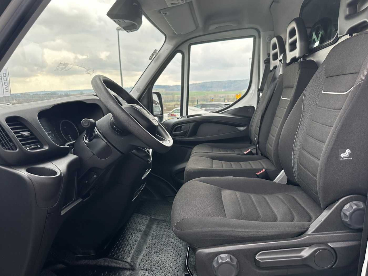 Fourgon utilitaire neuf Iveco Daily 35S16 *Klima*L3.520mm*: photos 10