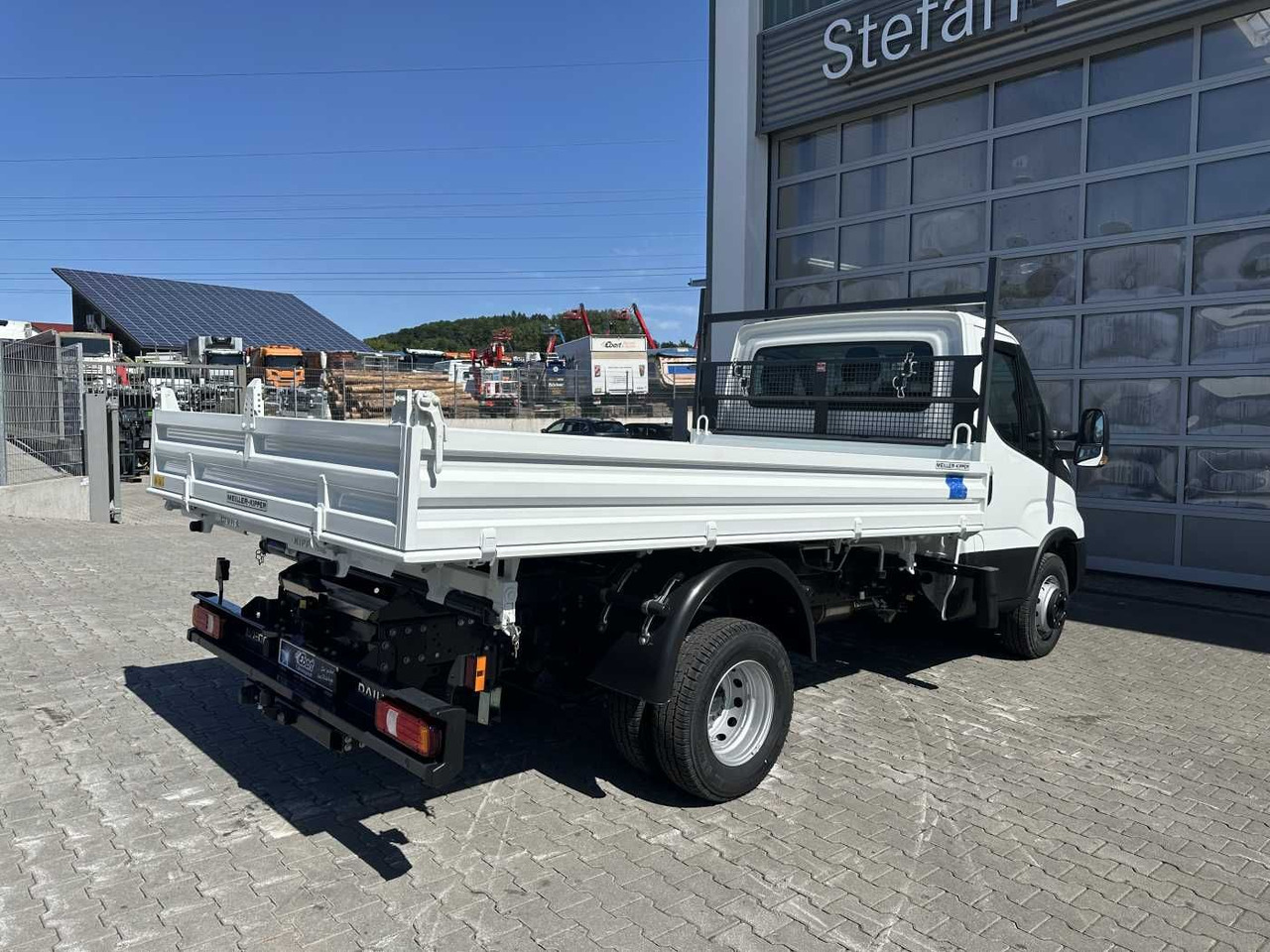 Iveco Daily 60C18H Kipper *R3.450mm*Kamera*2xAHK* - Utilitaire benne: photos 4 Iveco Daily 60C18H Kipper *R3.450mm*Kamera*2xAHK* - Utilitaire benne: photos 4