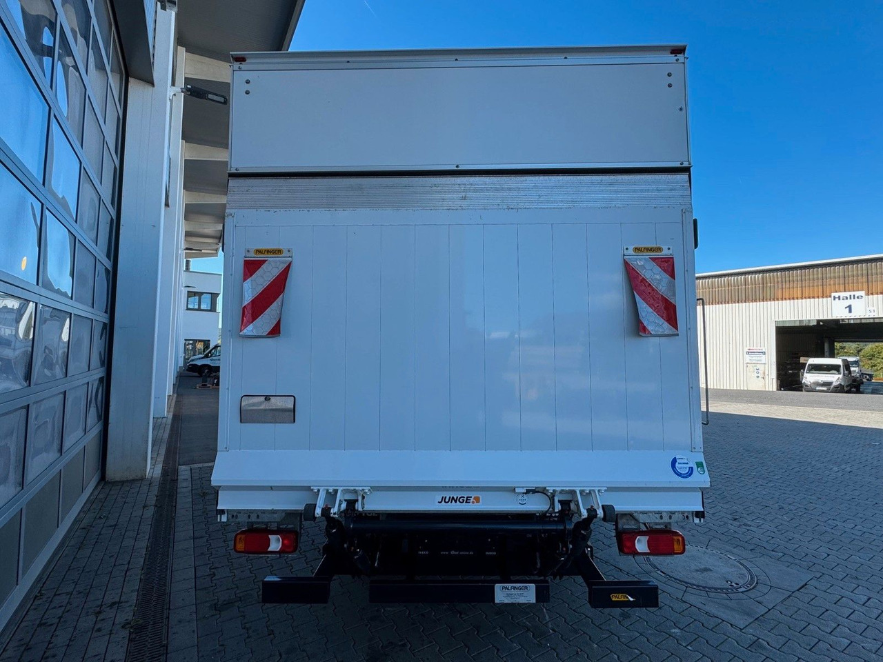 Iveco Daily 70C18 A8 *Koffer*LBW*Automatik* - Fourgon grand volume: photos 5 Iveco Daily 70C18 A8 *Koffer*LBW*Automatik* - Fourgon grand volume: photos 5