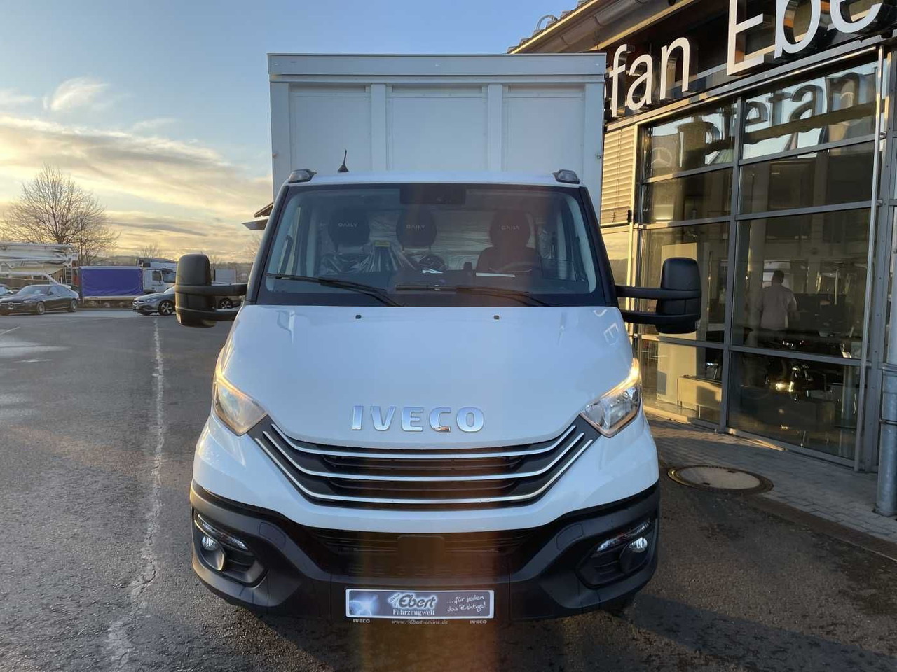 Fourgon grand volume neuf Iveco Daily 70C18 HA8 *LBW*Schwenkwandkoffer*: photos 9