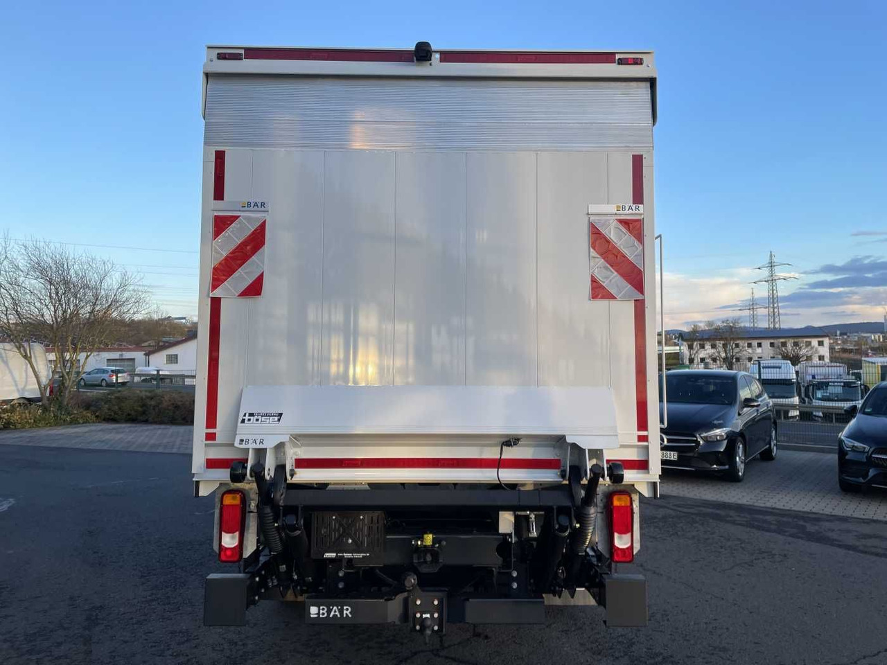 Iveco Daily 70C18 HA8 *LBW*Schwenkwandkoffer* - Fourgon grand volume: photos 5 Iveco Daily 70C18 HA8 *LBW*Schwenkwandkoffer* - Fourgon grand volume: photos 5