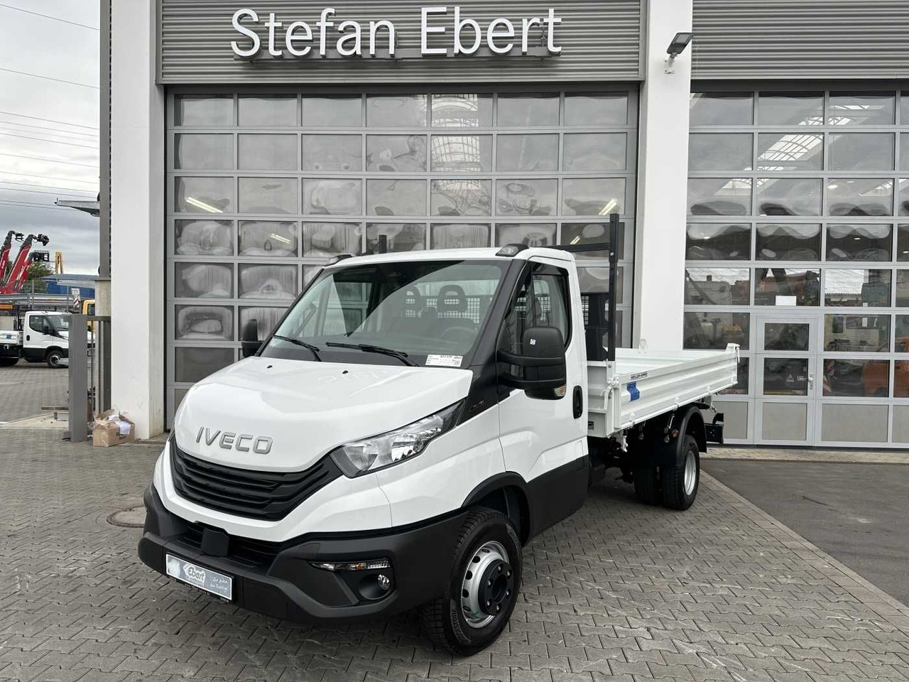 Iveco Daily 70C18H 3-S.-Kipper *R3.750mm*2xAHK* 5x - Utilitaire benne: photos 1 Iveco Daily 70C18H 3-S.-Kipper *R3.750mm*2xAHK* 5x - Utilitaire benne: photos 1